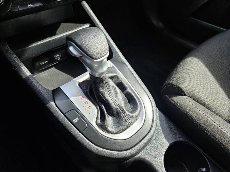 2023 Kia Forte LX