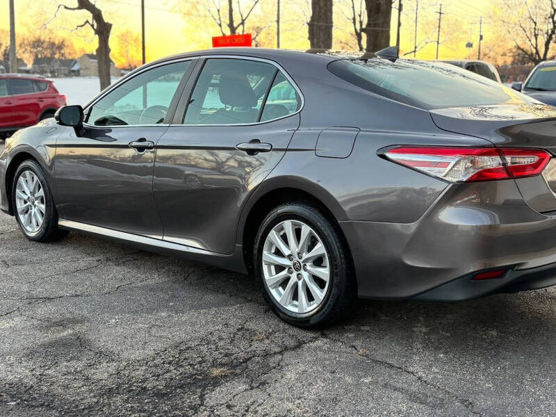 2020 Toyota Camry LE