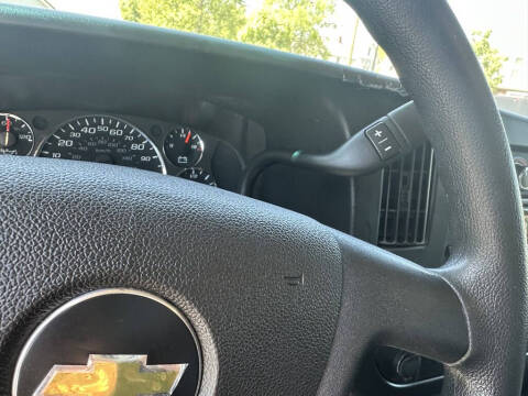 2022 Chevrolet Express 2500