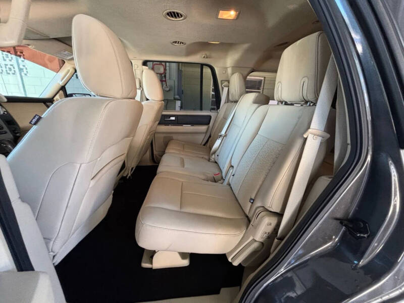 2016 Ford Expedition XL Fleet