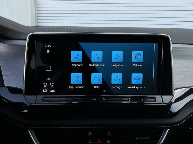 2025 Volkswagen Atlas Cross Sport SE 4Motion