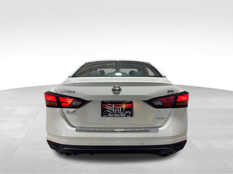 2021 Nissan Altima 2.5 SR