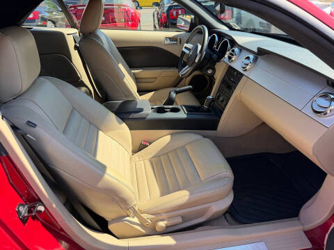 2005 Ford Mustang GT Premium