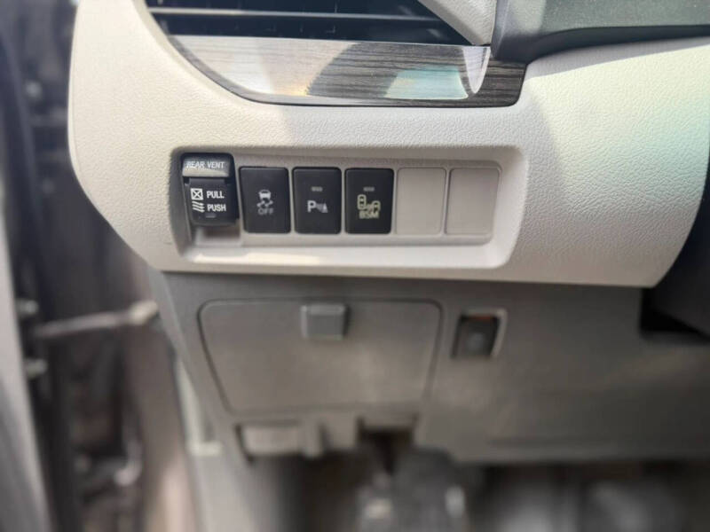 2015 Toyota Sienna