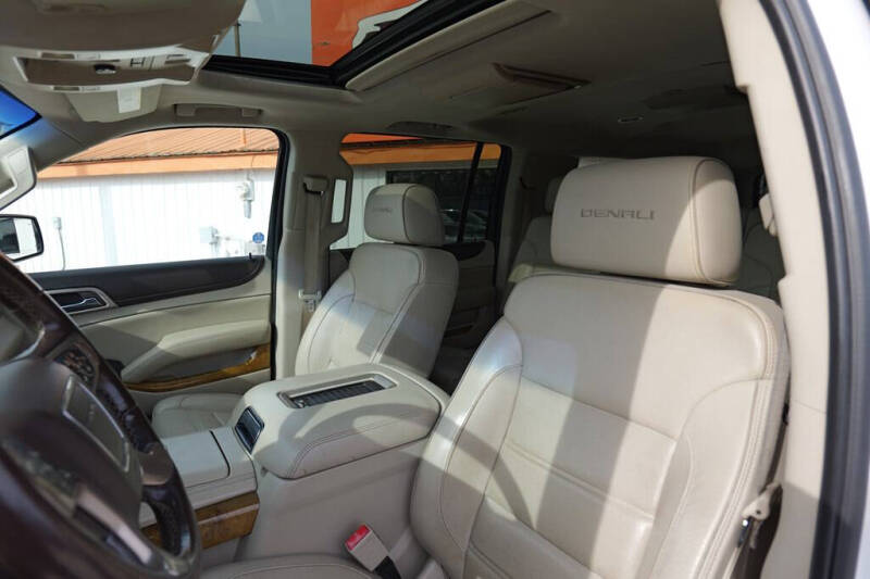 2017 GMC Yukon XL Denali