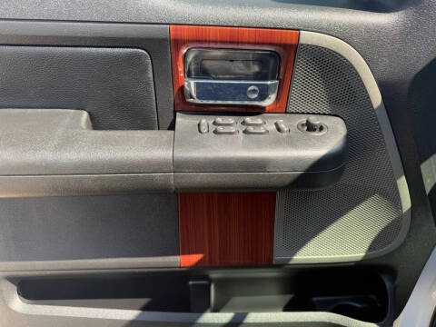 2005 Ford F-150 Lariat