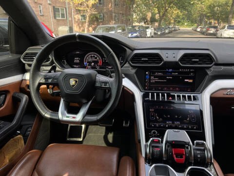 2019 Lamborghini Urus
