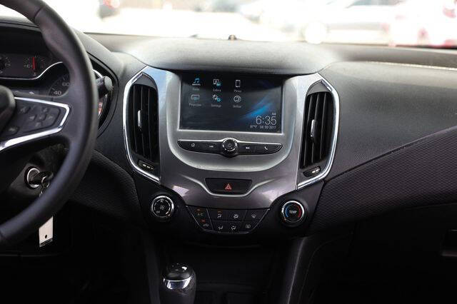 2017 Chevrolet Cruze LT Auto
