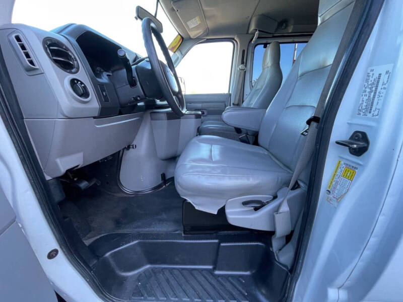 2014 Ford E-Series