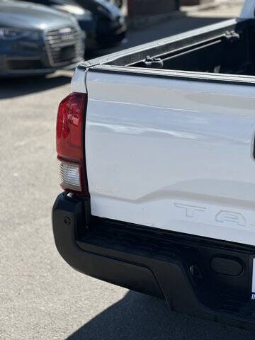 2019 Toyota Tacoma SR