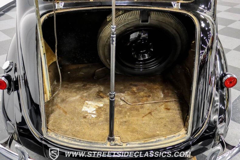 1938 Plymouth Deluxe