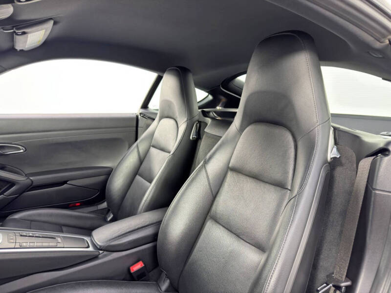 2019 Porsche 718 Cayman S