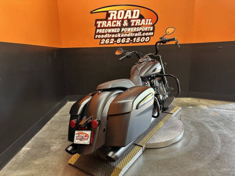 2023 Indian Springfield Dark Horse&#