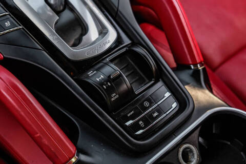 2017 Porsche Cayenne Platinum Edition