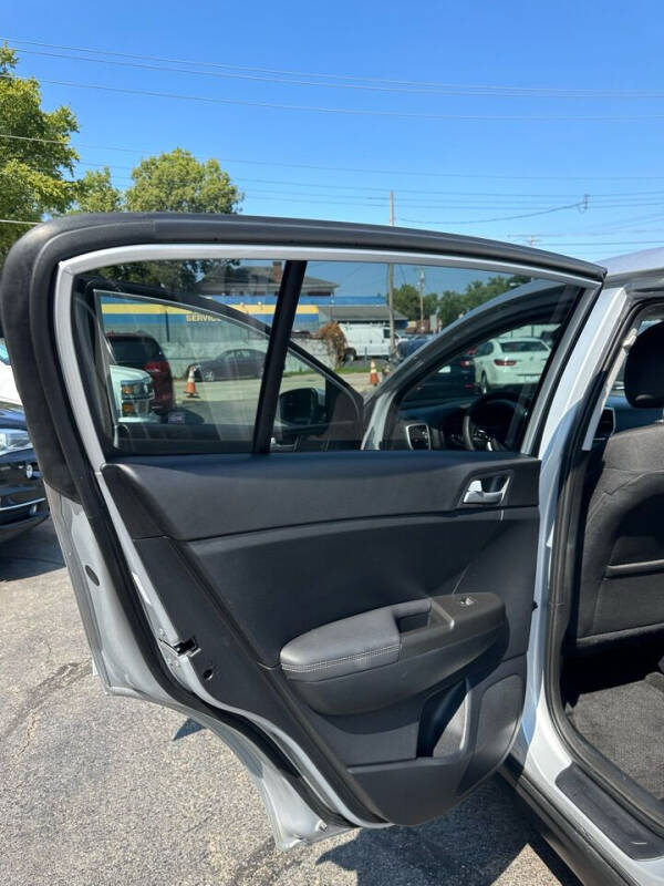 2022 Kia Sportage LX