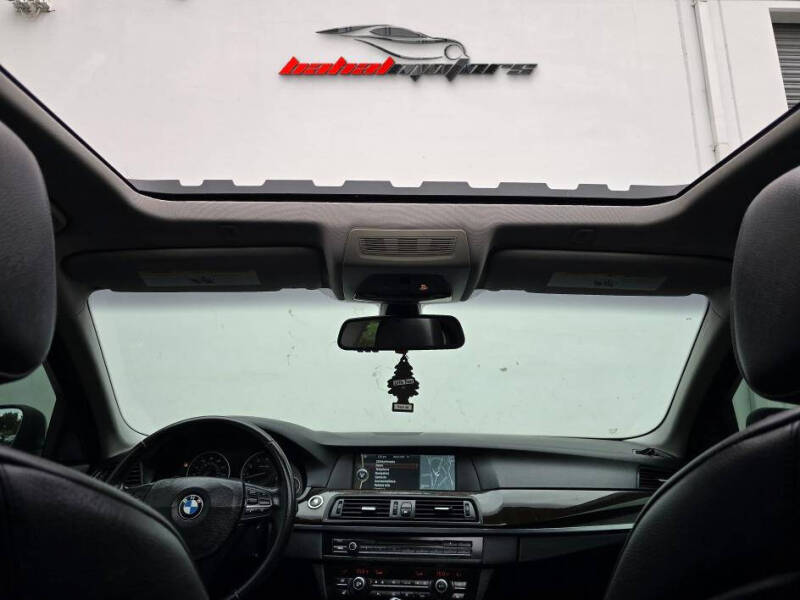 2011 BMW 5 Series 535i