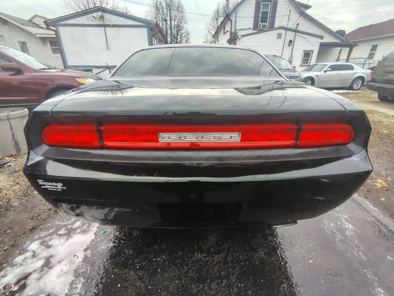2013 Dodge Challenger SXT