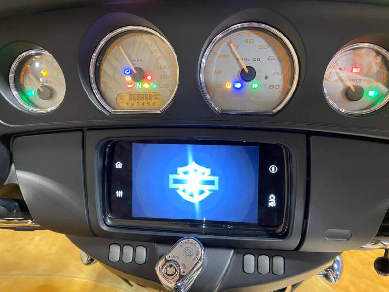 2022 Harley-Davidson Street Glide®