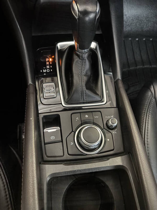 2018 Mazda MAZDA3 Touring