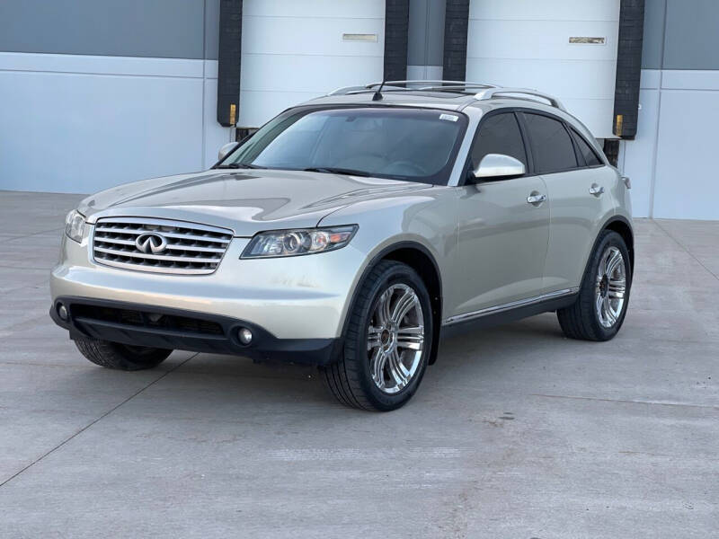 2007 Infiniti FX35 for sale at Clutch Motors in Lake Bluff IL