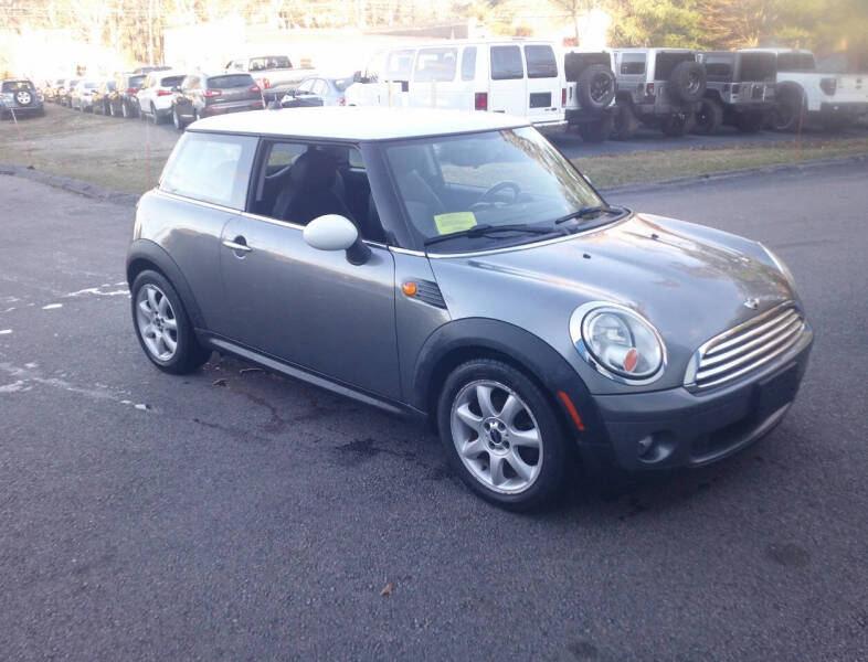 2010 MINI Cooper for sale at RTE 123 Village Auto Sales Inc. in Attleboro MA