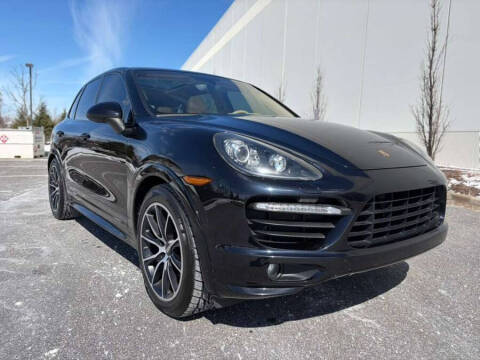 2013 Porsche Cayenne GTS