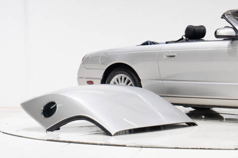 2005 Ford Thunderbird Deluxe