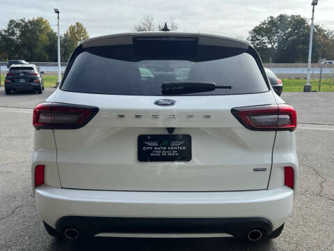 2024 Ford Escape Hybrid ST-Line