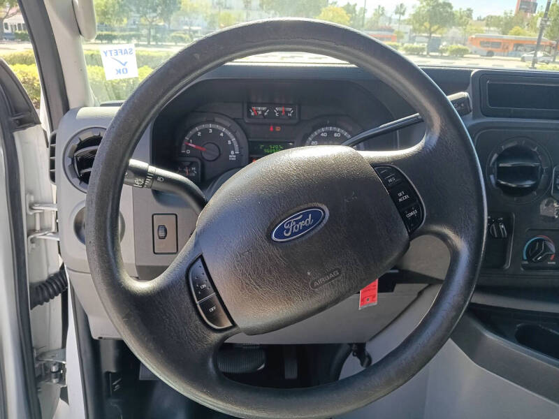 2013 Ford E-Series E-150