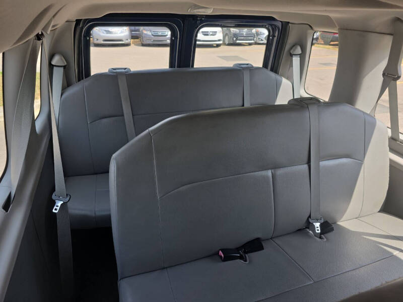 2014 Ford E-Series E-350 SD XL