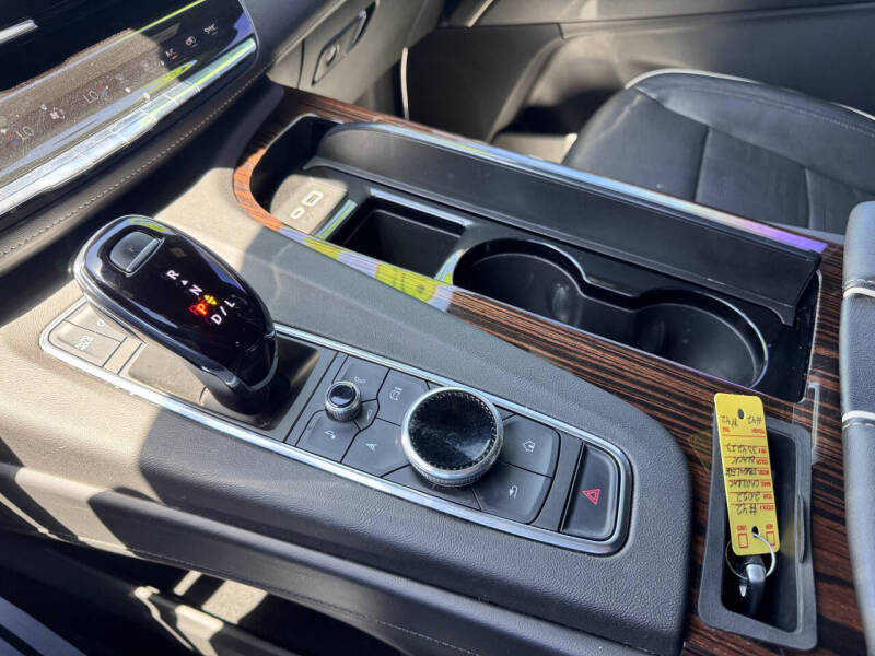 2022 Cadillac Escalade ESV Premium Luxury