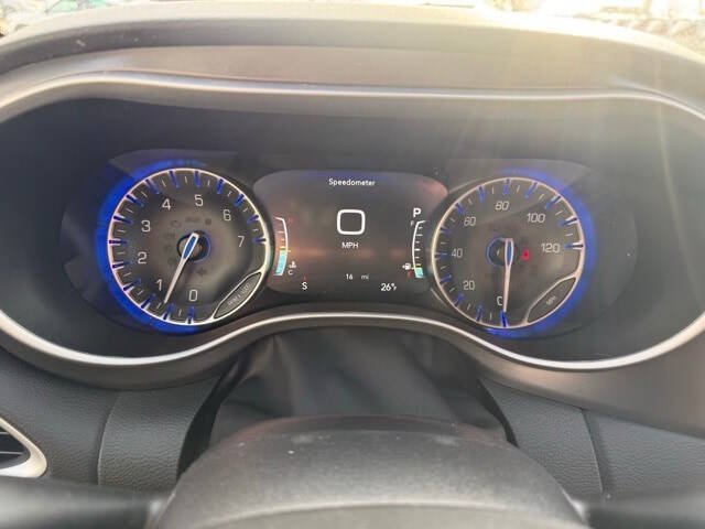 2026 Chrysler Voyager LX