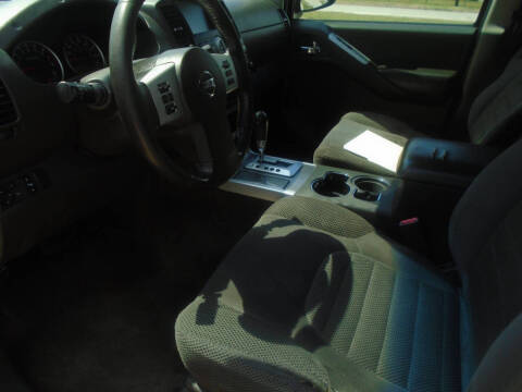 2012 Nissan Pathfinder LE