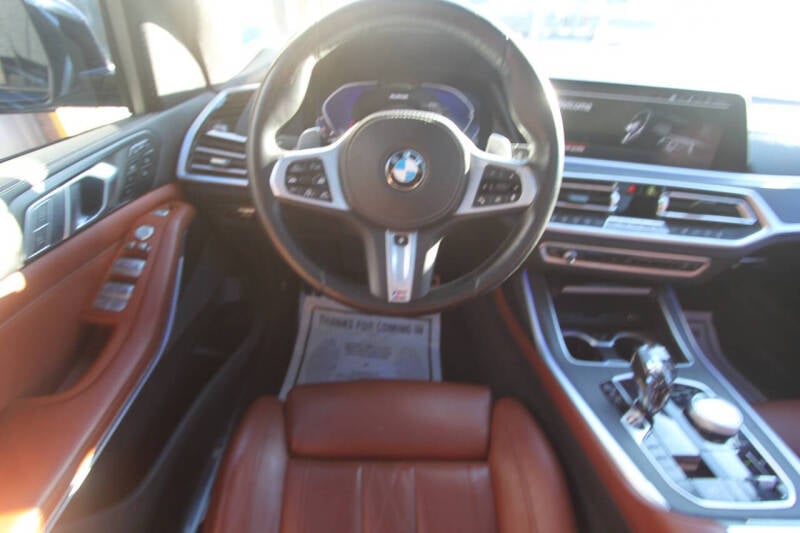 2022 BMW X7 40i photo 12