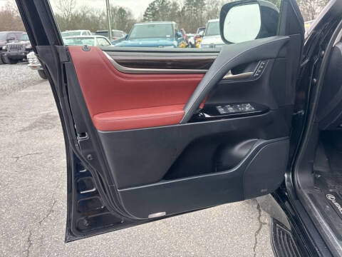 2021 Lexus LX 570 Three-Row