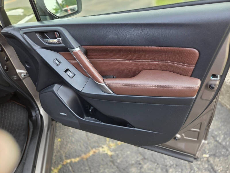 2017 Subaru Forester 2.5i Touring