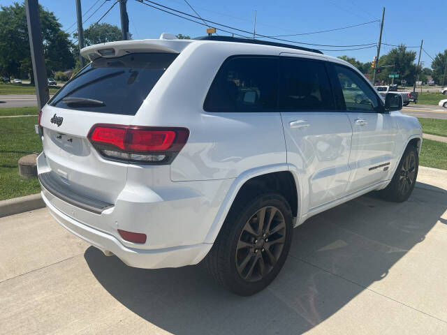 2017 Jeep Grand Cherokee for sale at ORCHARD LAKE AUTO SALES INC in Farmington Hills, MI