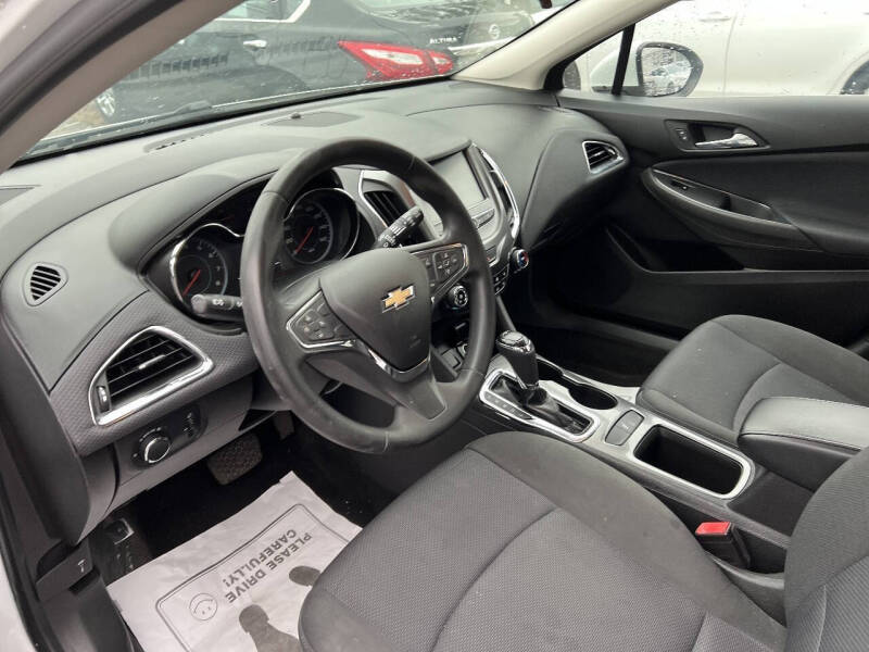 2018 Chevrolet Cruze LT Auto