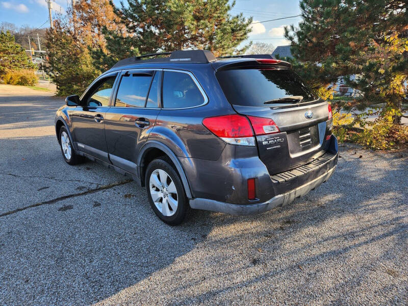 2010 Subaru Outback 2.5i Limited