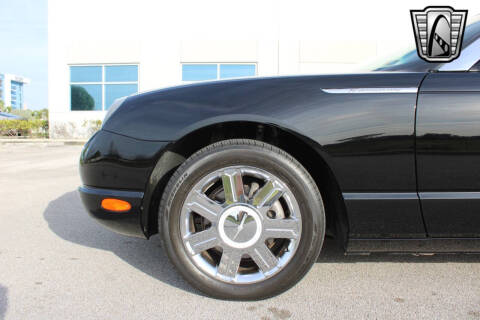 2005 Ford Thunderbird Deluxe
