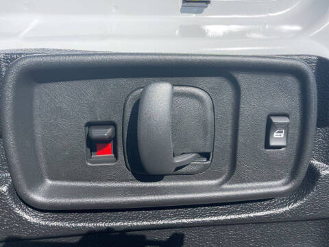 2025 Chevrolet Express 2500