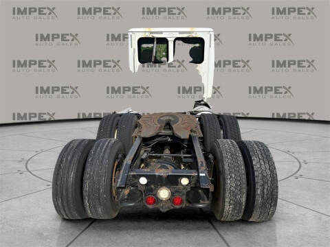 2015 Freightliner Cascadia