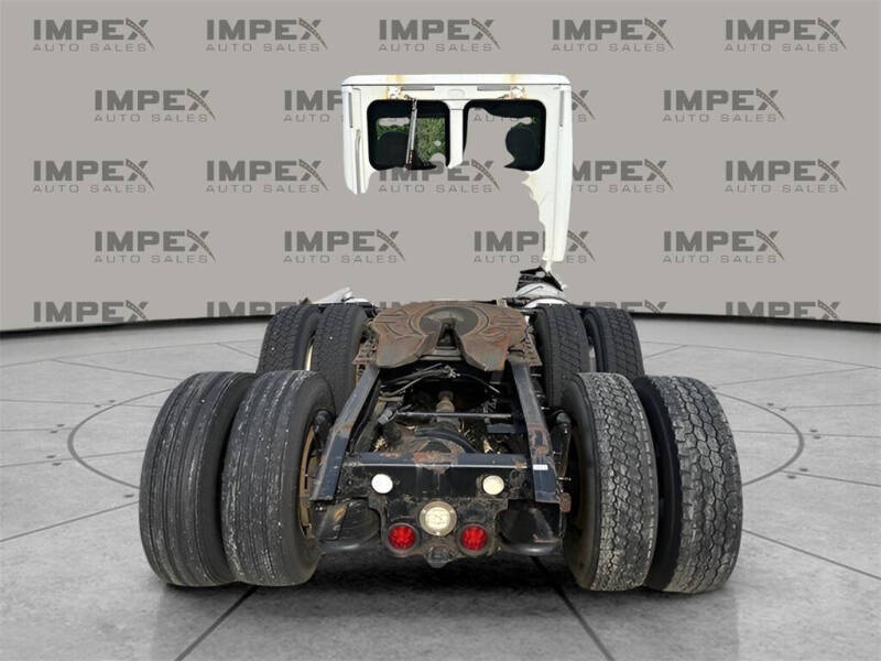 2015 Freightliner Cascadia