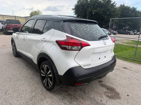 2020 Nissan Kicks SV