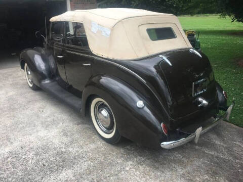 1938 Ford Deluxe