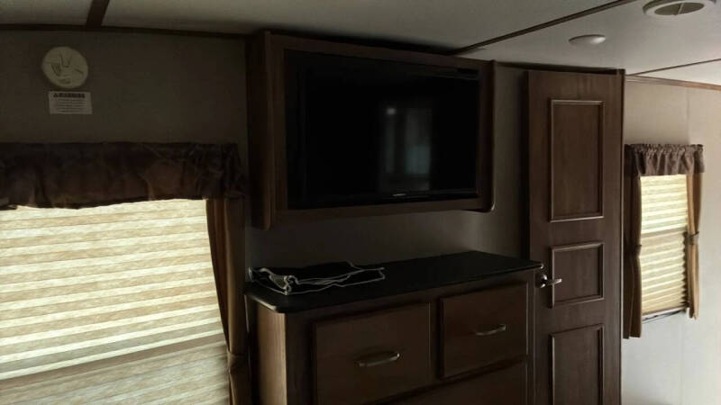2018 Keystone RV Laredo