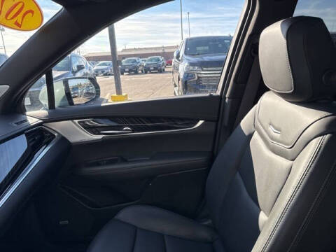 2025 Cadillac XT6 Premium Luxury