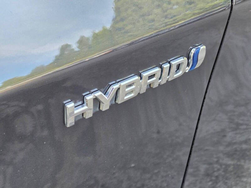 2014 Toyota Prius Four
