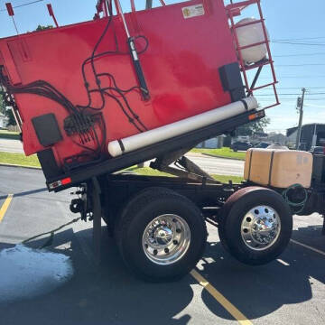 2008 Kenworth T300 asphalt patch truck