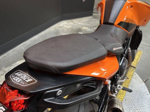 2017 KTM 690 Duke